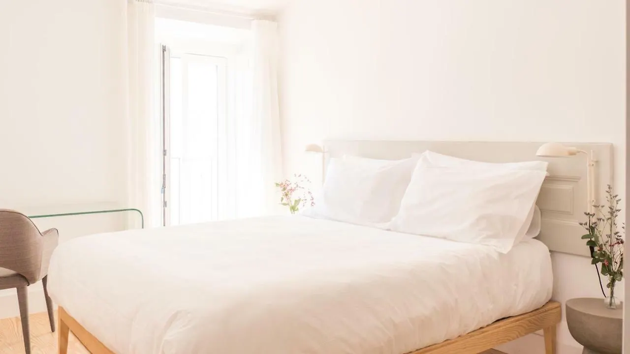 Boutique Chiado Apartments Lisbon 0*,  Portugal